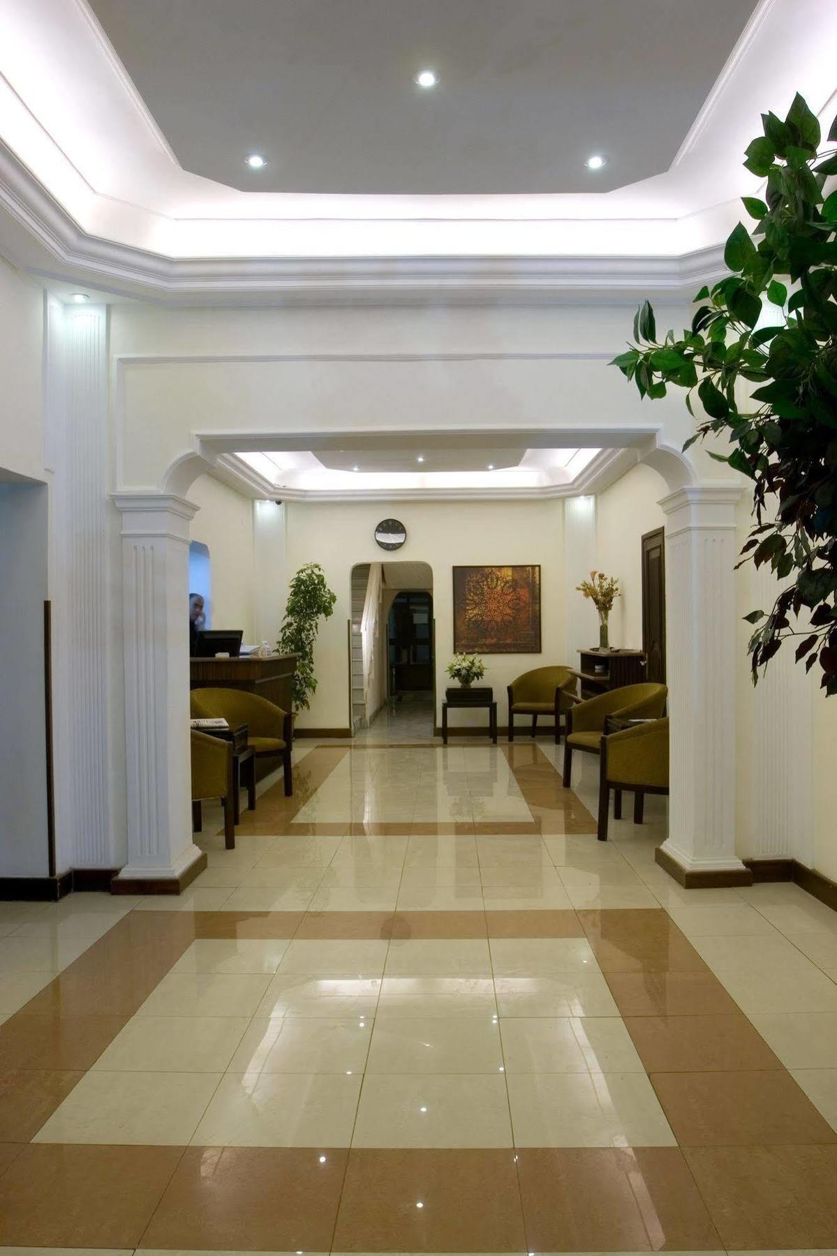 Barakat Hotel Apartments Амман Экстерьер фото